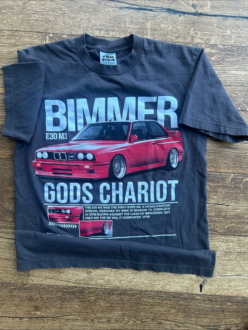 Bimmer E30 M3 'Gods Chariot' Men’s T‑Shirt - Black with Red Graphic-Medium